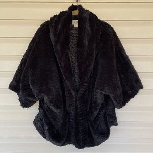 Jolt Black Faux Fur Cape